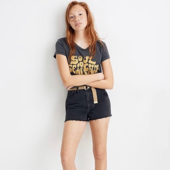 MADEWELL The Mom Jean Short in Distressed Black | Size 27 - Picture 6 of 7